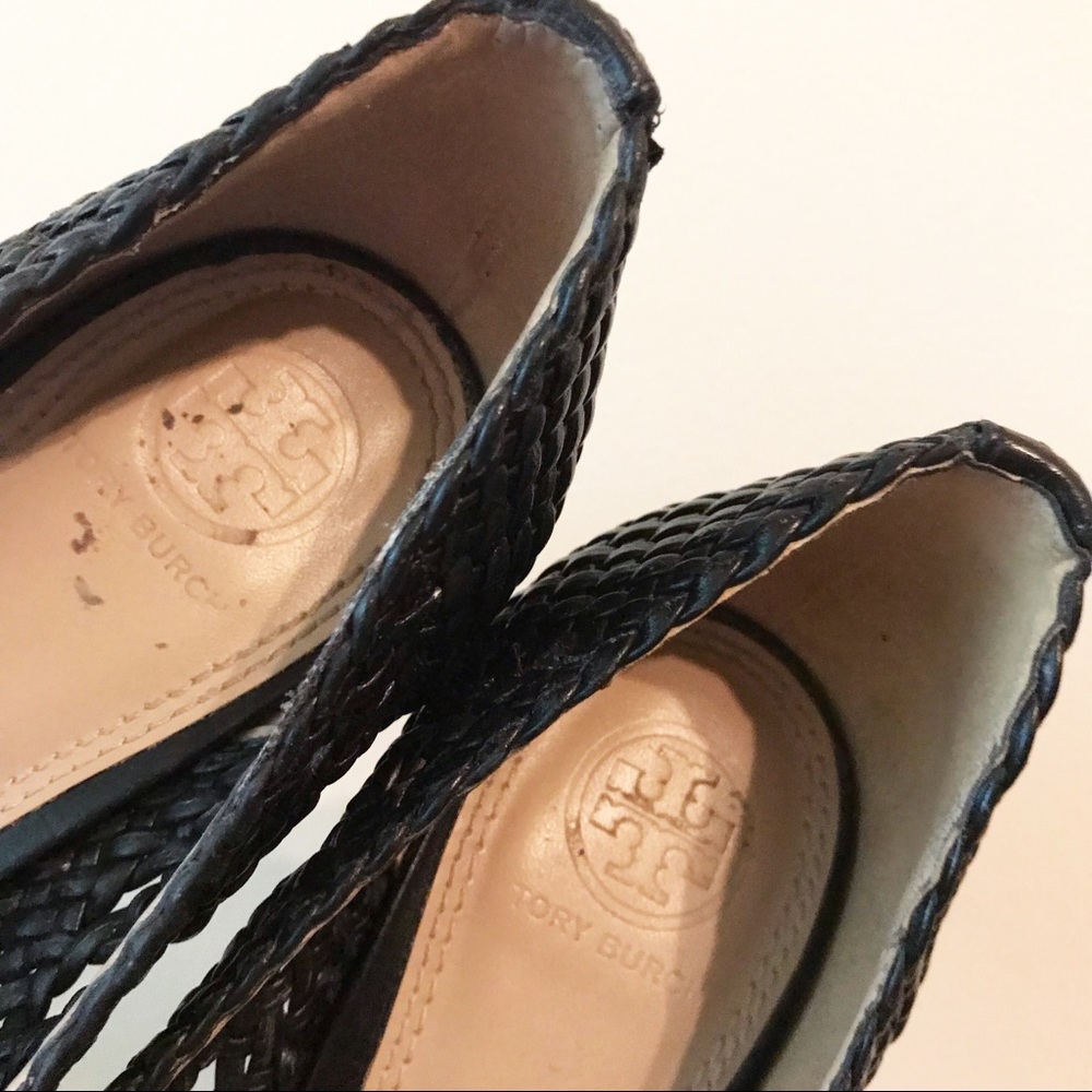 Tory Burch “Grove” pumps. - Picture 5 of 7